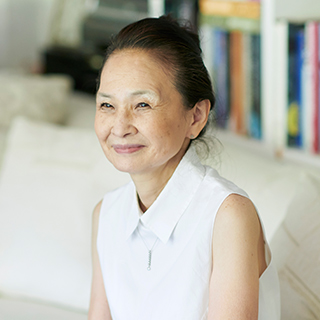 山本真理