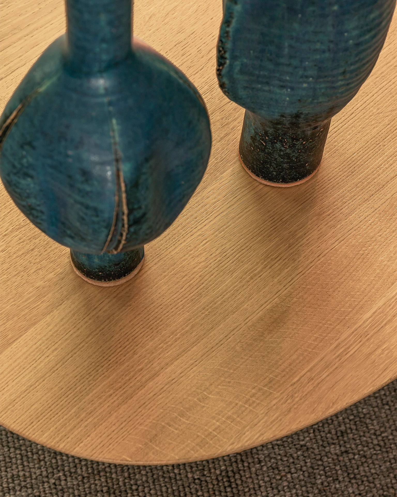 DEW COFFEE TABLE | PRODUCTS | arflex（アルフレックス ジャパン）