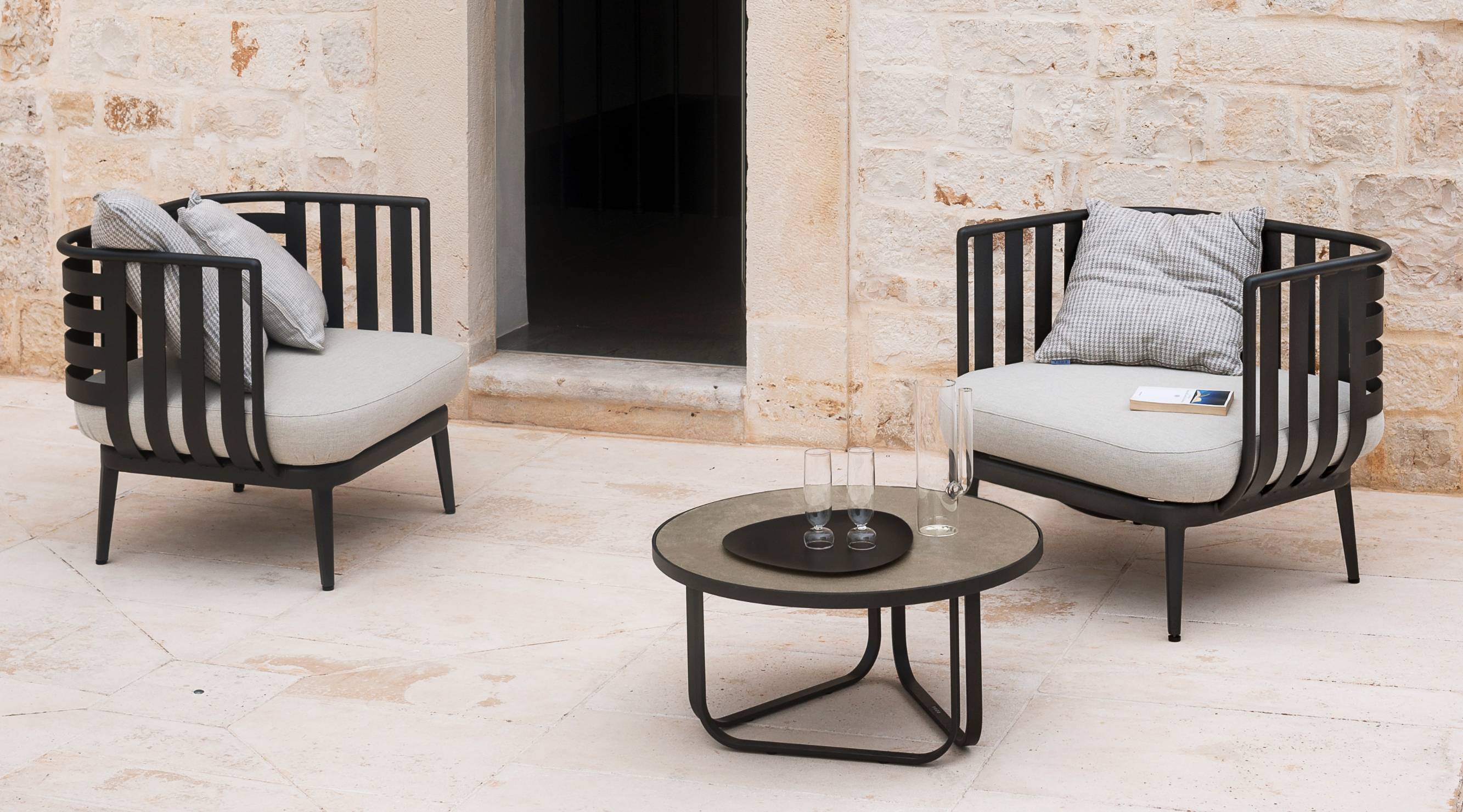 THEA (living table)